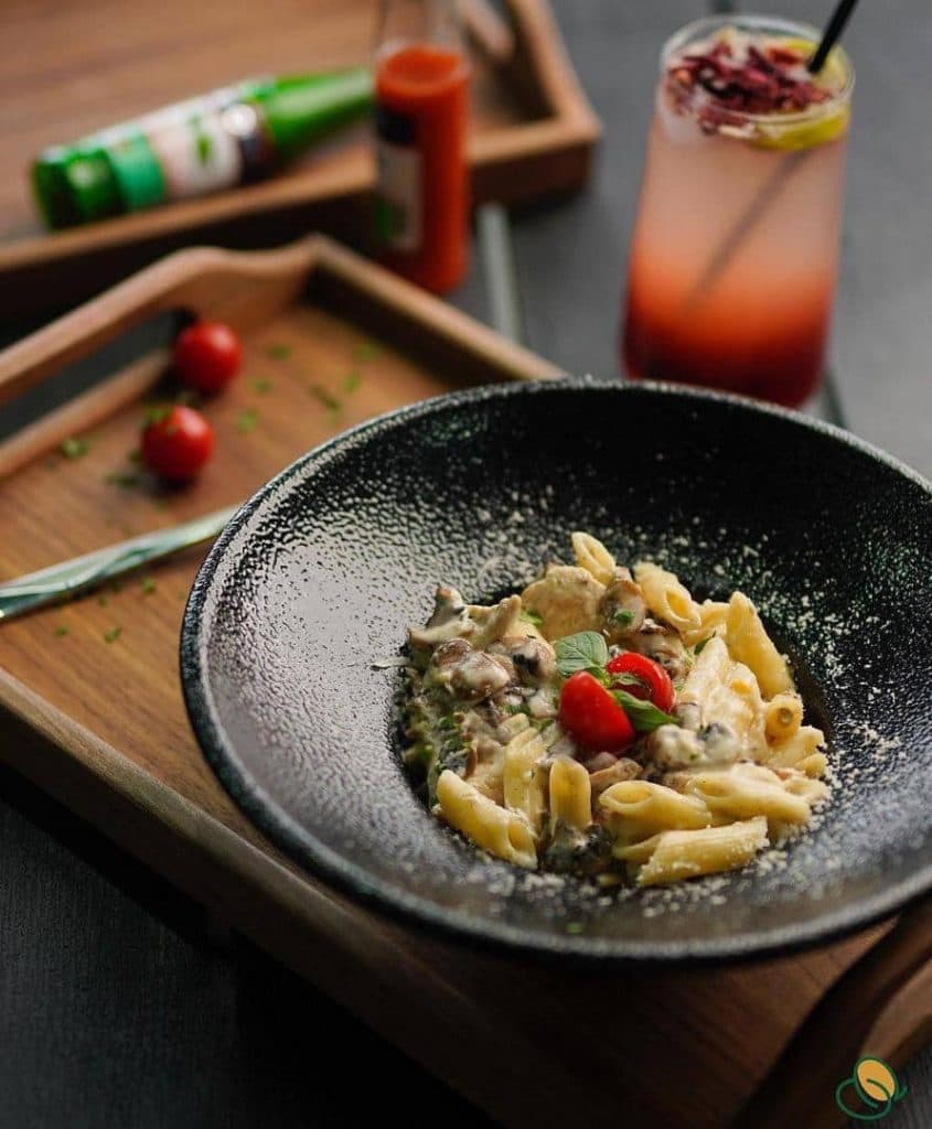 کافه فست فود سرنوشت در قائمشهر