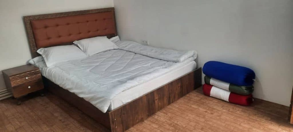 مجتمع تفریح گردشگری و اقامتگاه بومگردی سیمرغ در فیروزکوه تهران