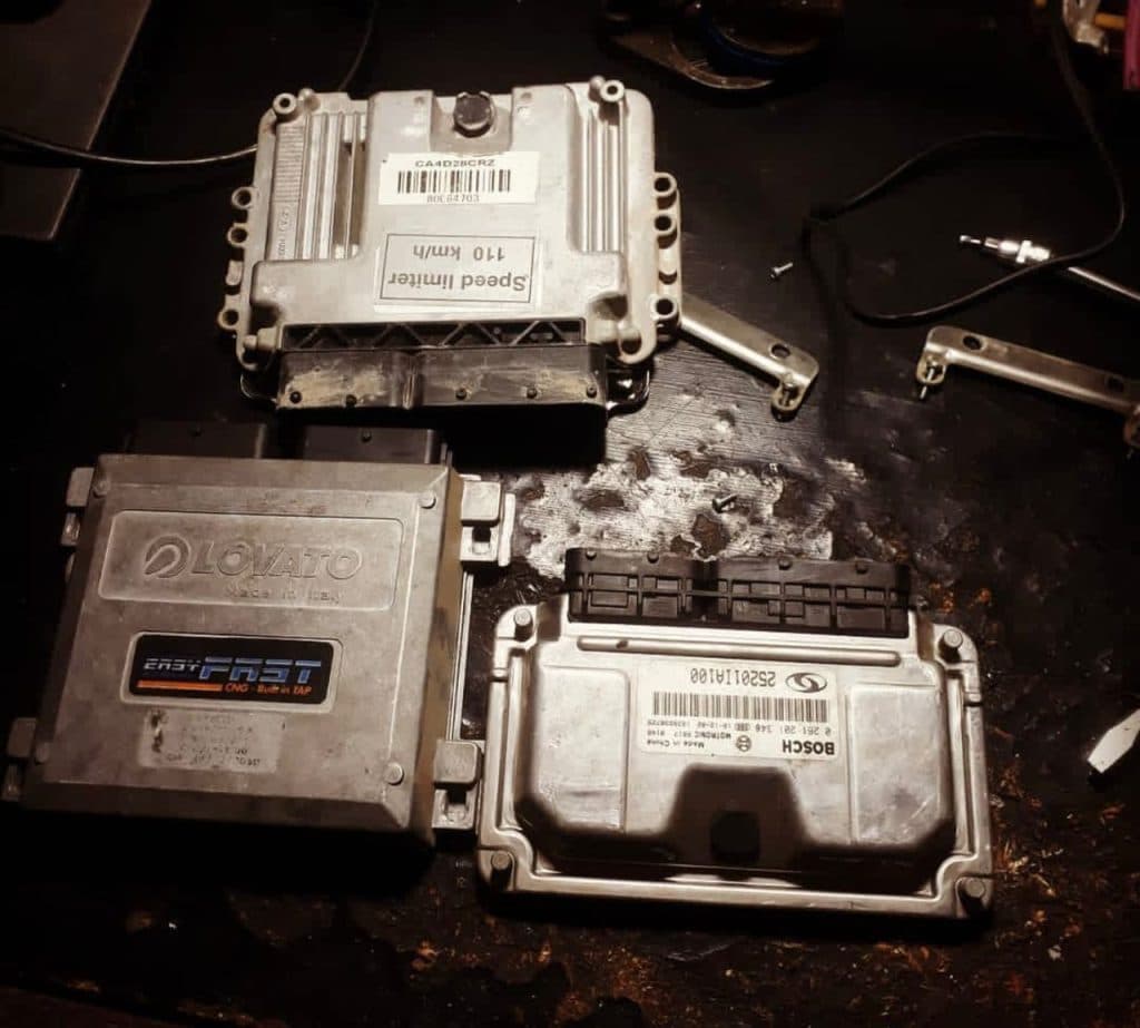 تنظیم موتور و برق و انژکتور نیسان دیزلی دیاکو بوکانی در بوکان