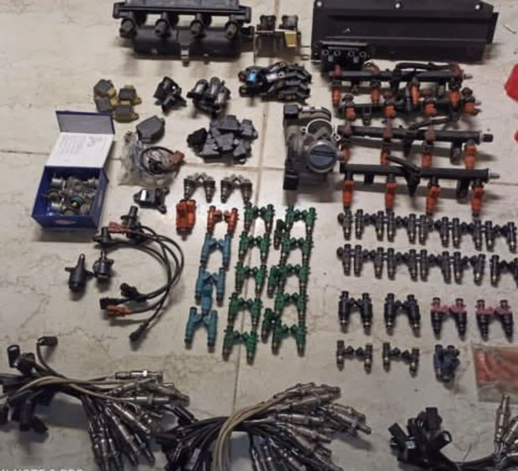 تنظیم موتور ماشین های سواری آرش در نهبندان خراسان جنوبی