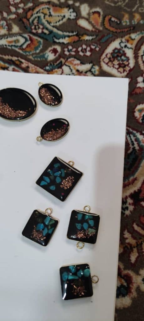 ساخت بدلیجات رزینی و سنگ و مهره عابدی در رشت