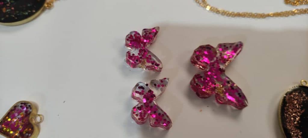 ساخت بدلیجات رزینی و سنگ و مهره عابدی در رشت