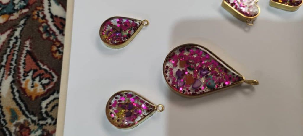 ساخت بدلیجات رزینی و سنگ و مهره عابدی در رشت