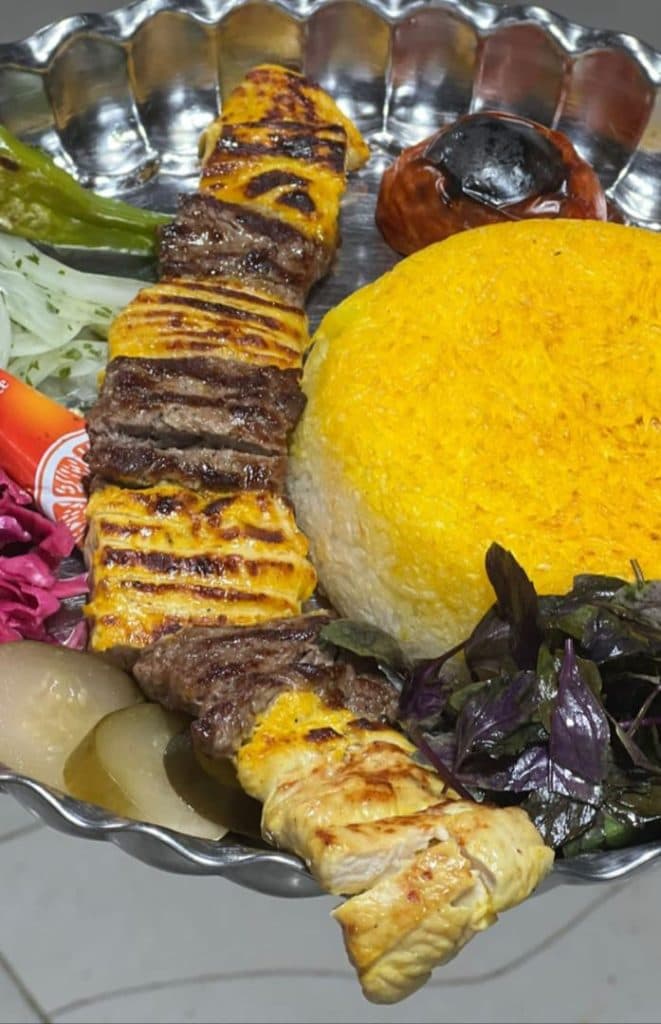 مجموعه پذیرایی و باغ رستوران شاخه نبات در بوکان