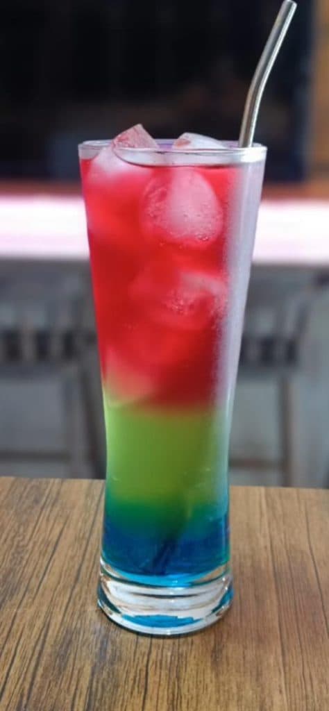 کافه لونا در قرچک ورامین