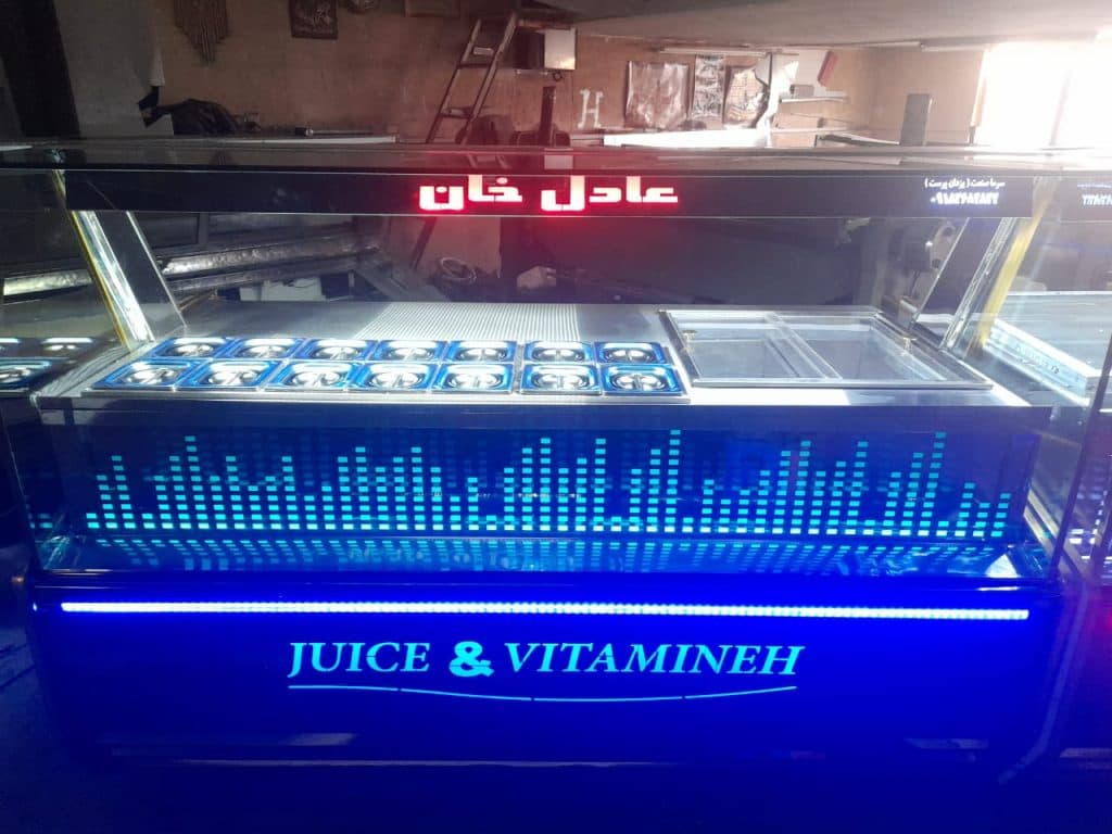 تولید و فروش یخچال ویترینی فروشگاهی بستنی سرما صنعت در اراک