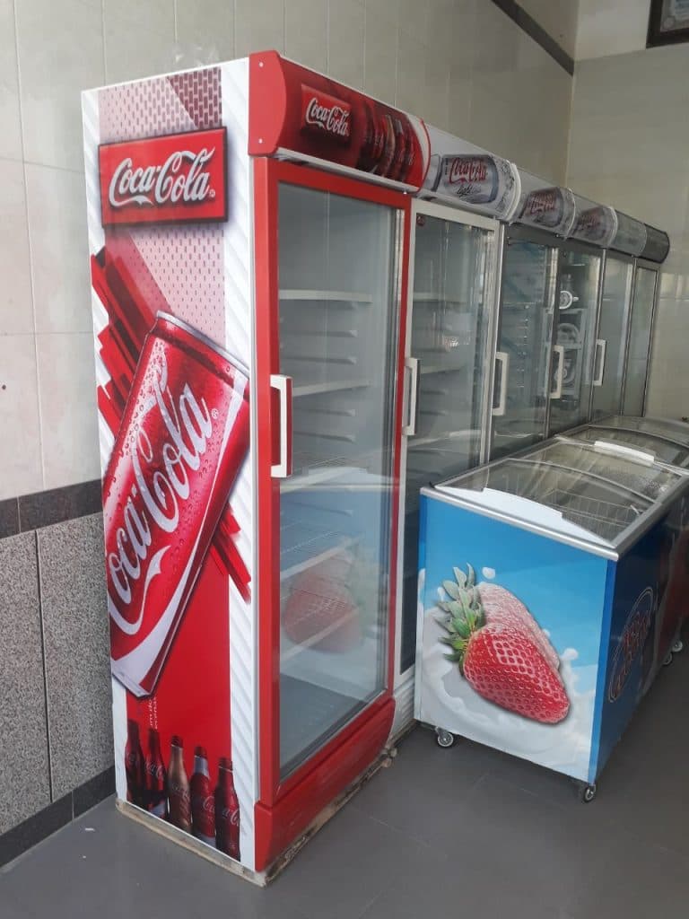 تولید و فروش یخچال ویترینی فروشگاهی بستنی سرما صنعت در اراک