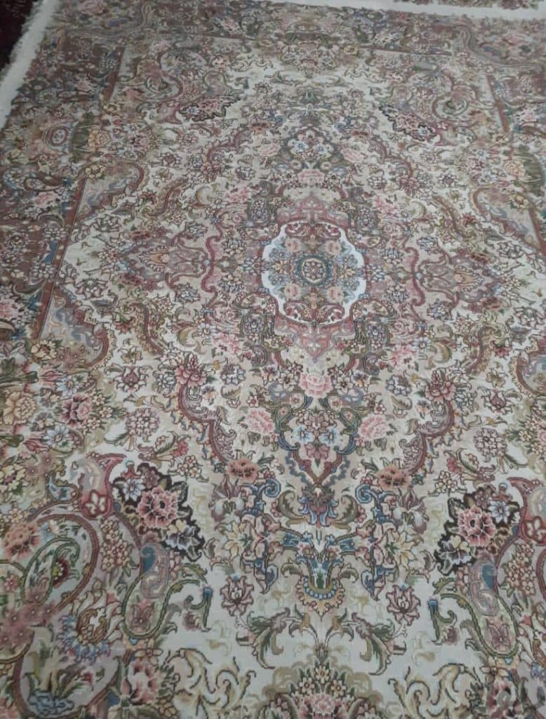 تولیدی فرش دستبافت ملک زاده برهان در آذرشهر تبریز