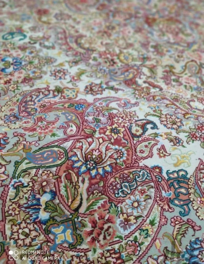 تولیدی فرش دستبافت ملک زاده برهان در آذرشهر تبریز