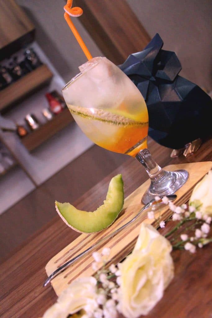 راه اندازی و تجهیز رستوران و هتل سروش شفاء در تهران