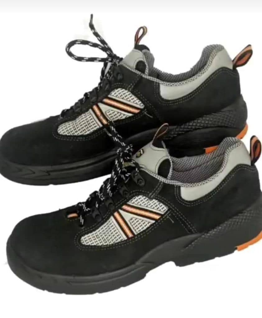 فروشگاه دنیای تجهیزات ایمنی کارن در اردکان یزد