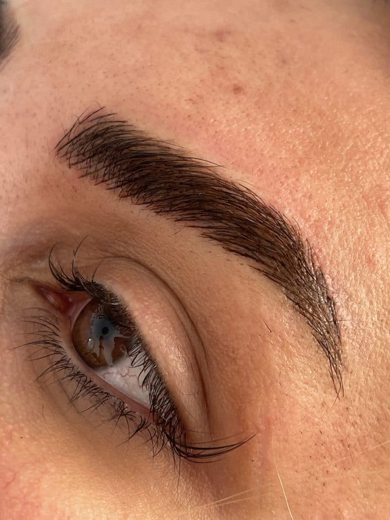 مرکز تخصصی میکروبلیدینگ آیدا مهرآسا در آذربایجان غربی