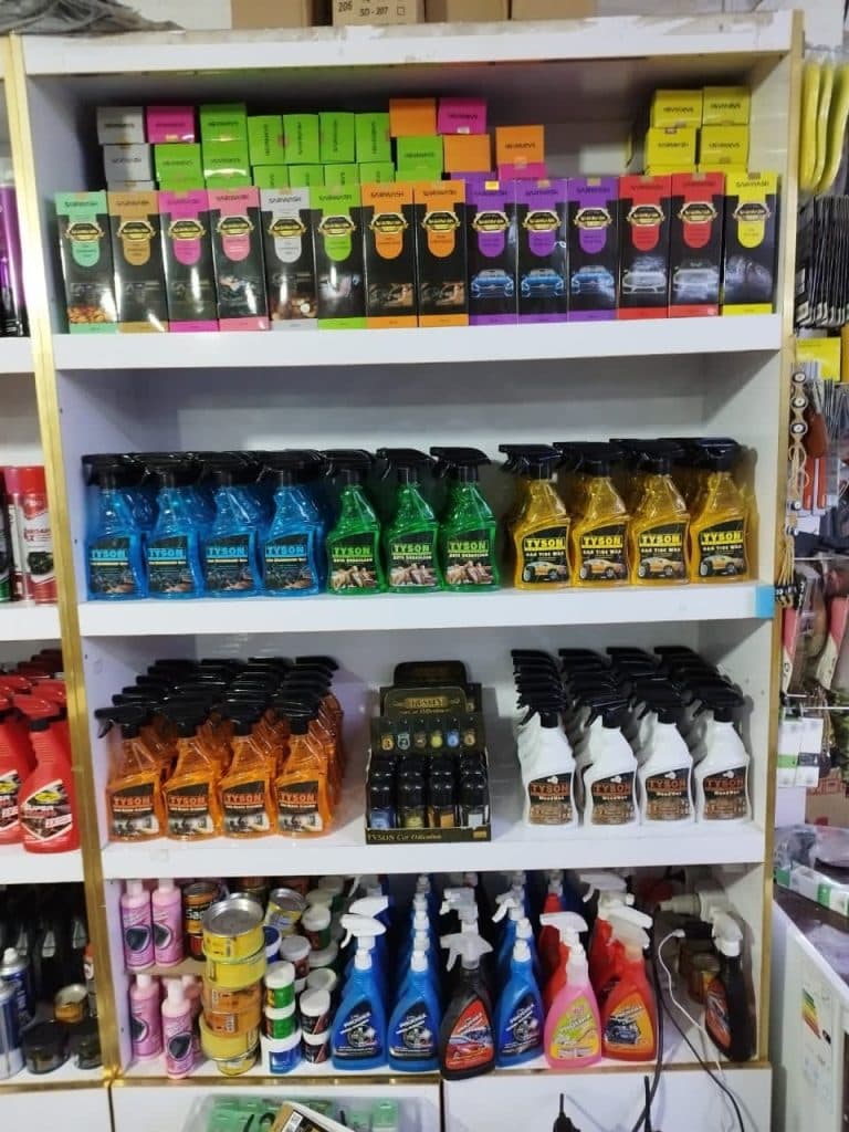 فروشگاه تزئینات اتومبیل و لوکس نگاهی تک و عمده در اهواز