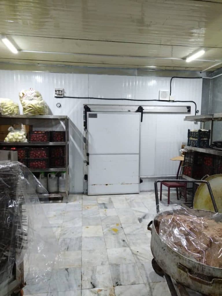 ساخت تعمیرات و نگهداری سردخانه اواپراتور چیلر و یخچال صنعتی سردا در مشهد