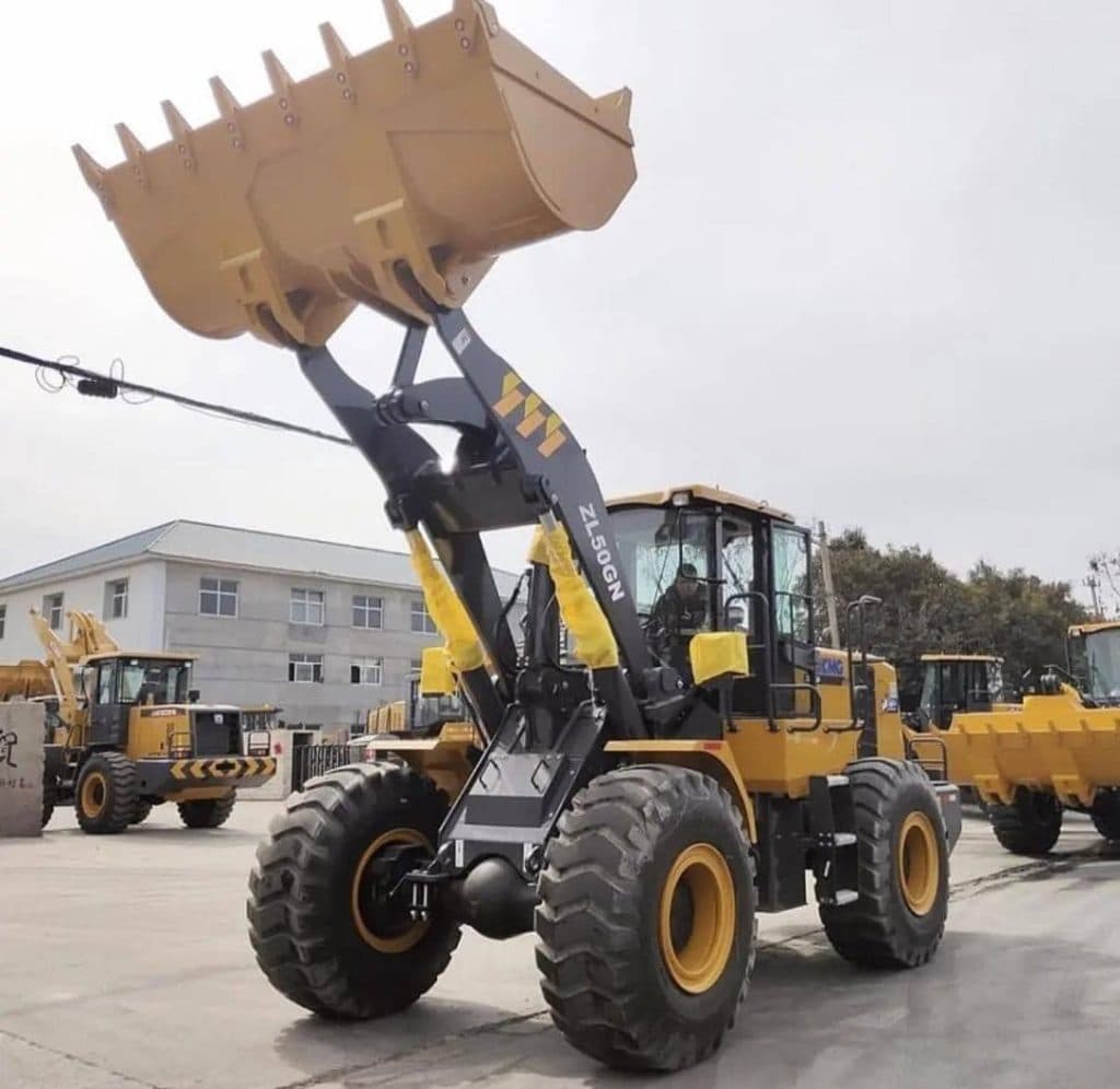 خرید و فروش لودر بیل مکانیکی بلدوزر و پیکور رمضانی در یزد