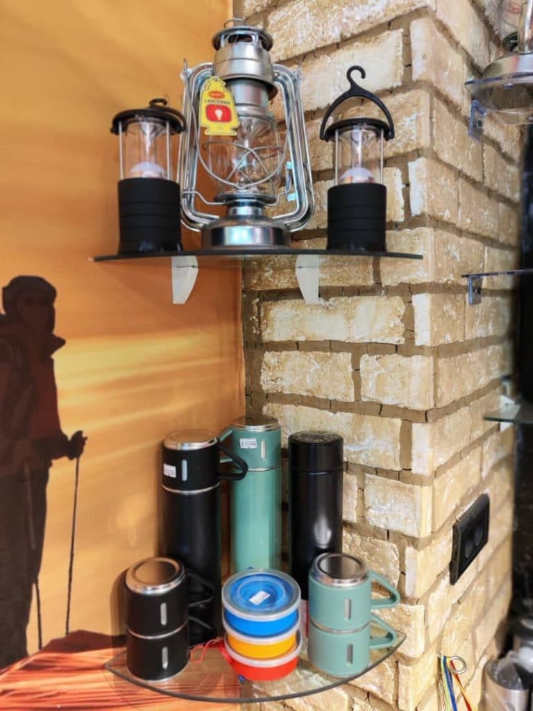 فروش لوازم کوهنوردی و طبیعتگردی و کمپینگ آلفا پلاس در رشت