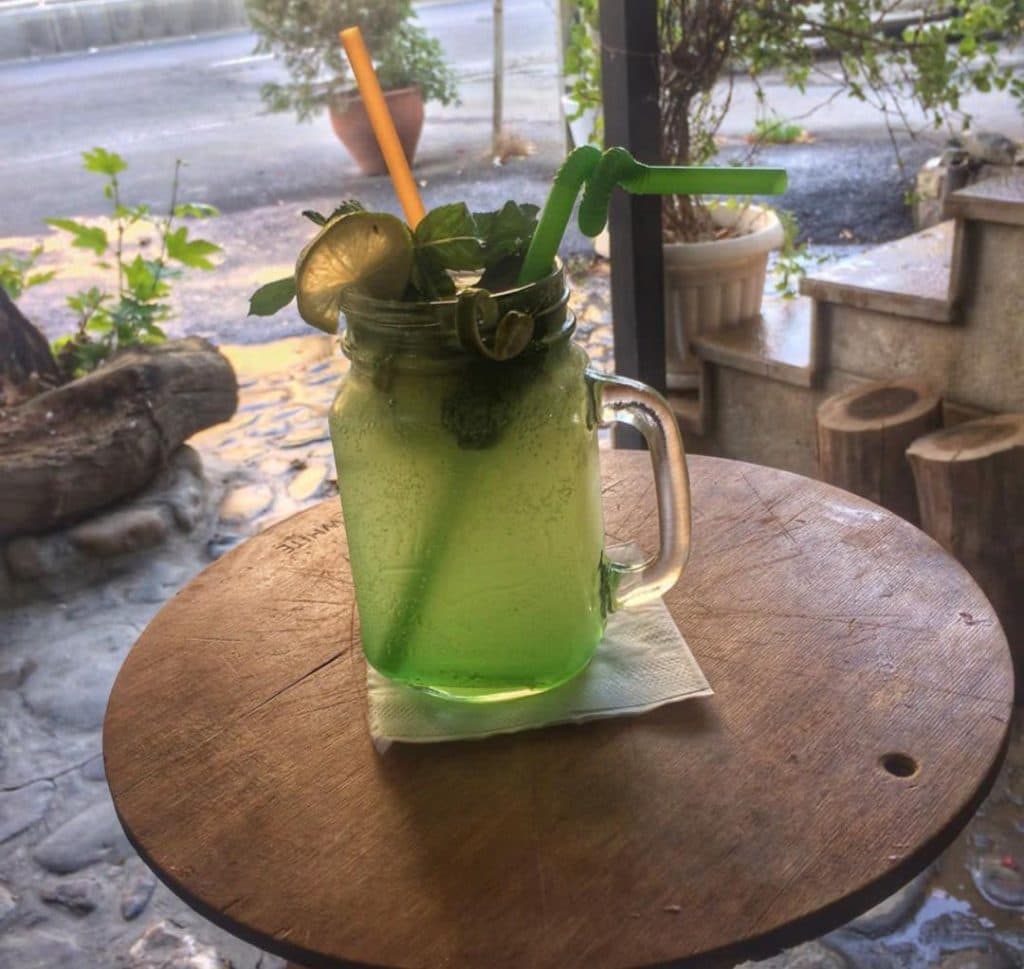 کافه باران در دورود لرستان