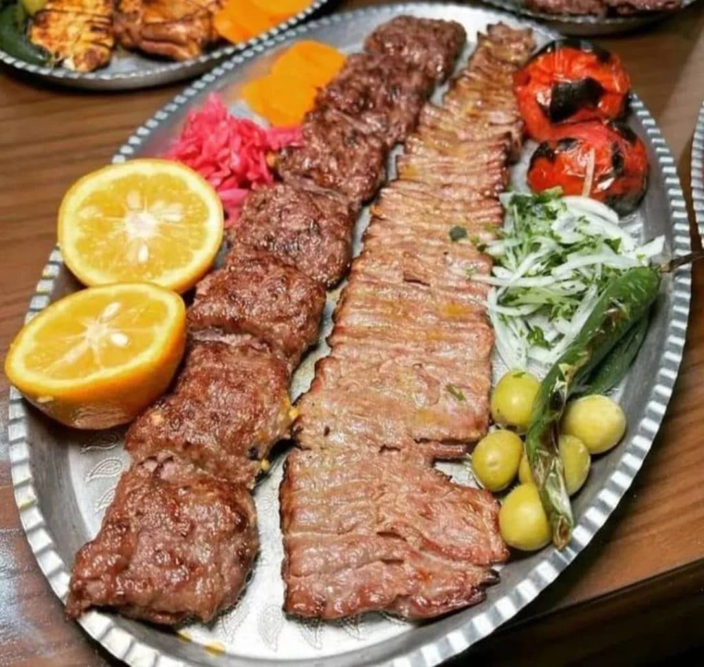 مجموعه گردشگری قشلاق شیت حسامی در طارم زنجان