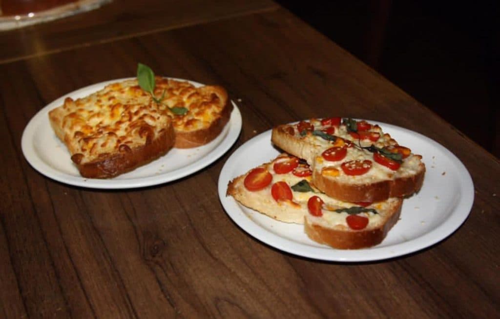 کافه رستوران لت در نوشهر