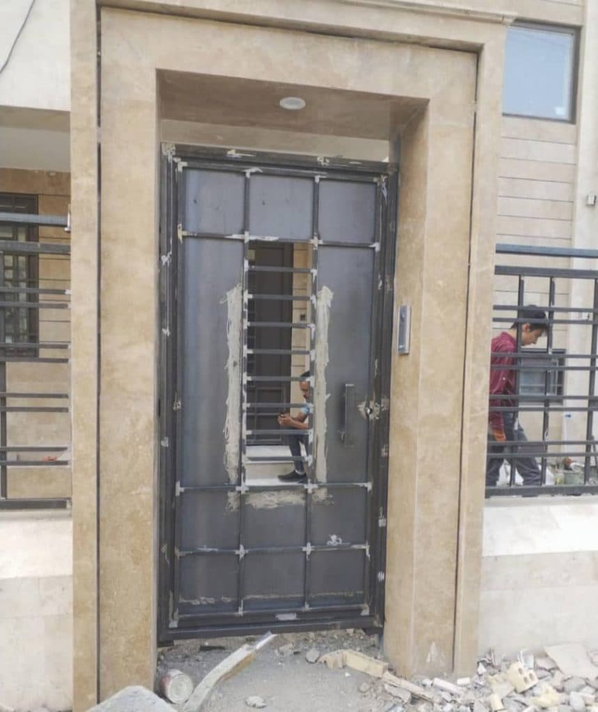 ساخت آکاردئون و درب و پنجره و حفاظ آهنی آریا فورژ در مشهد