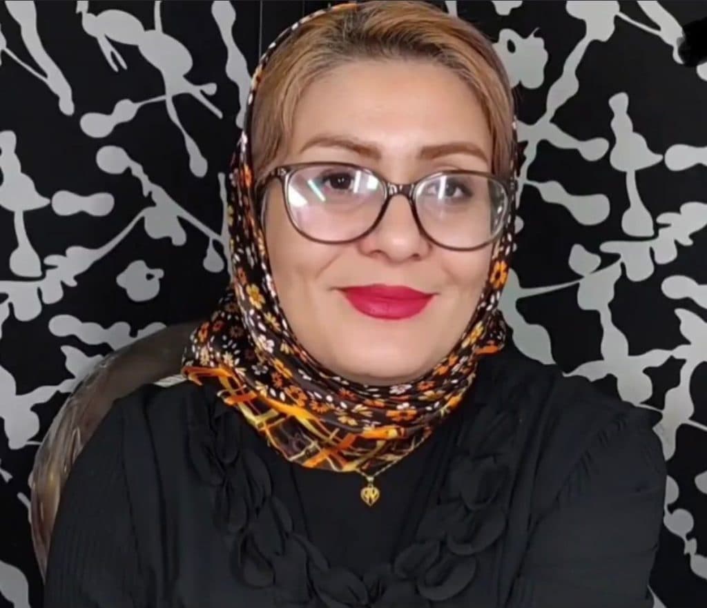 تولید و فروش مژه های ریسه ای معمولی و اکستنشنی نورا در اصفهان