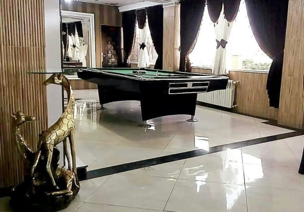 هتل رستوران دریاکنار در دستک بندرکیاشهر