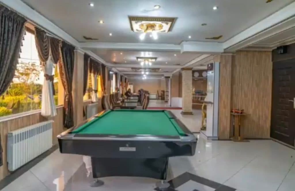 هتل رستوران دریاکنار در دستک بندرکیاشهر