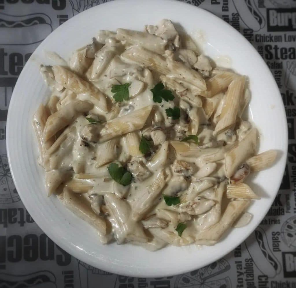 رستوران فست فود زینو در گلوکاه مازندران