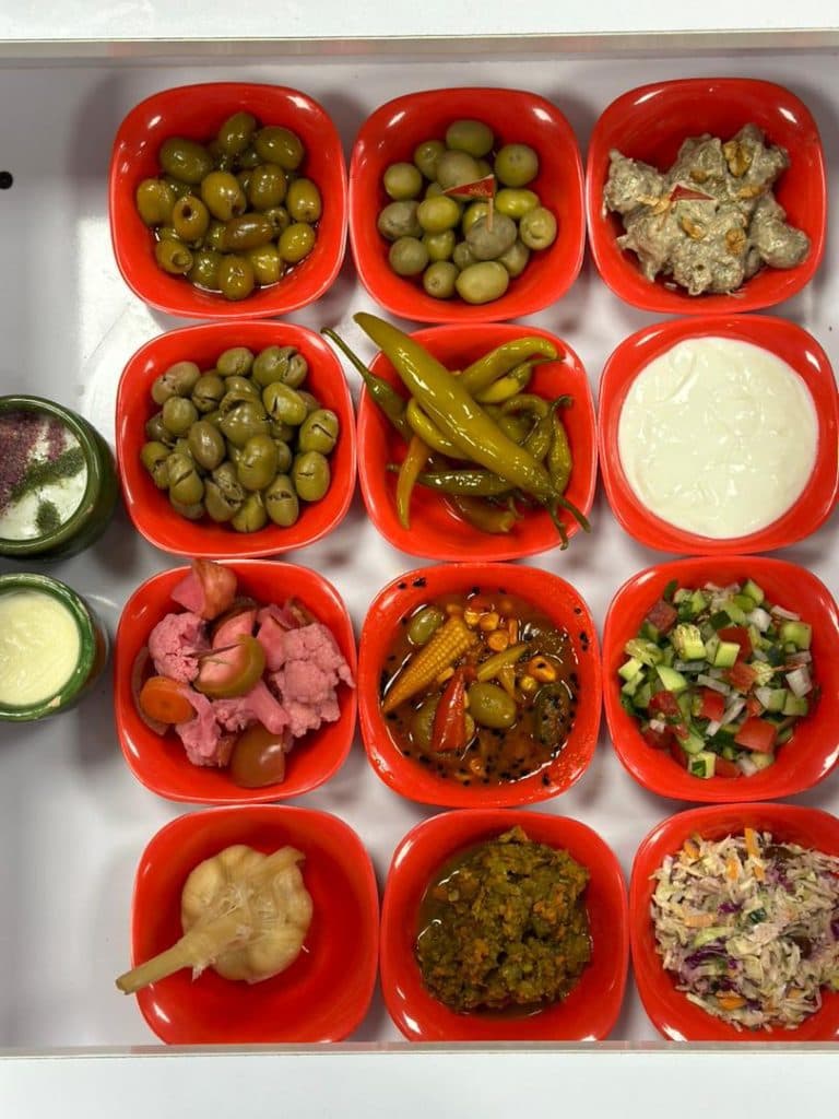 رستوران قازماخ در عالی قاپو اردبیل