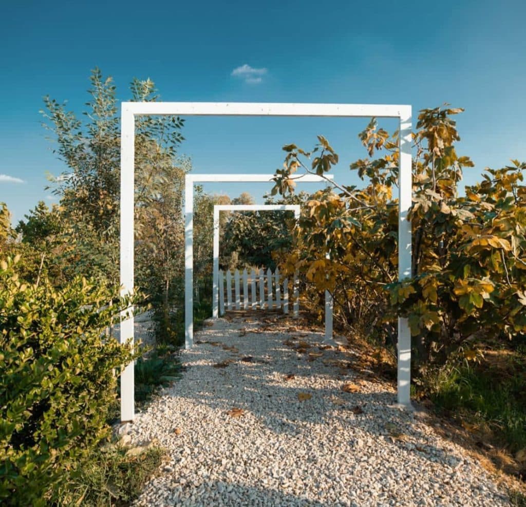 باغ عمارت نارگل در قم