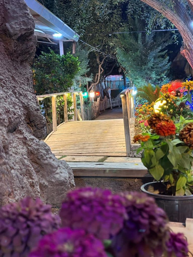 باغ رستوران گیلان سبز در کرج