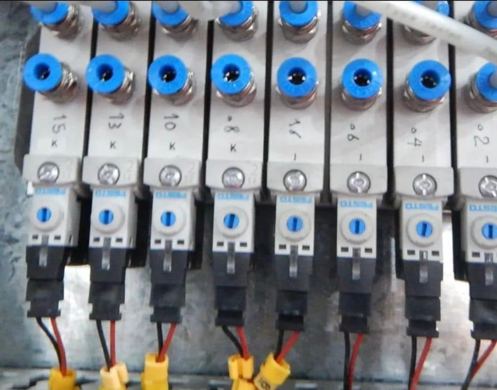 تولید و فروش اتوکلاو آزمایشگاهی و بیمارستانی و صنعتی طب زعیم در اردکان