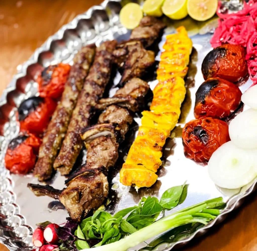 رستوران نقش جهان در آمل