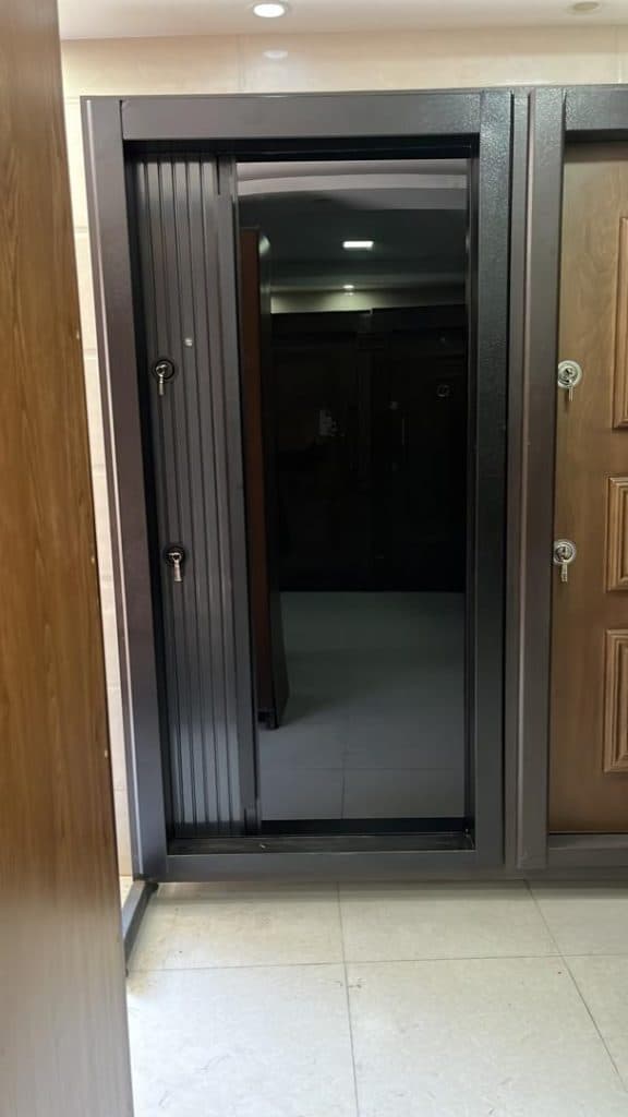 تولید درب ضد سرقت و پنجره pvc و درب اتاقی Doorka در فردیس کرج