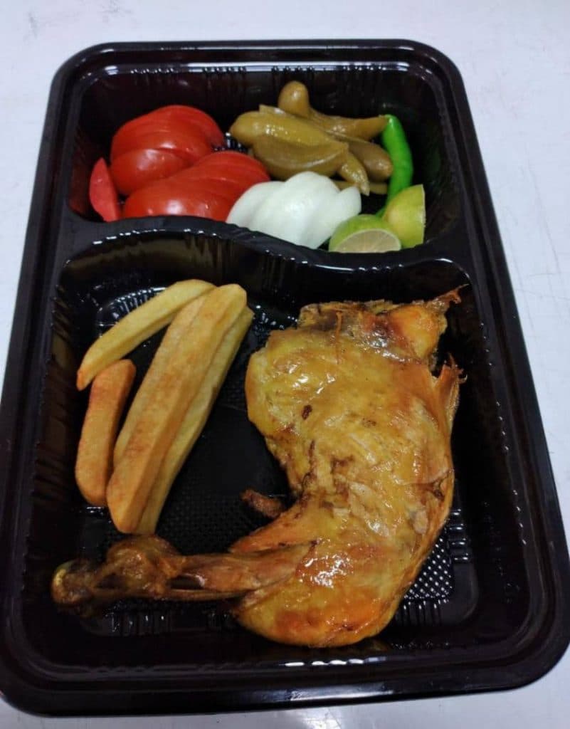 رستوران و کترینگ بیرون بر امیرحسین در اهواز