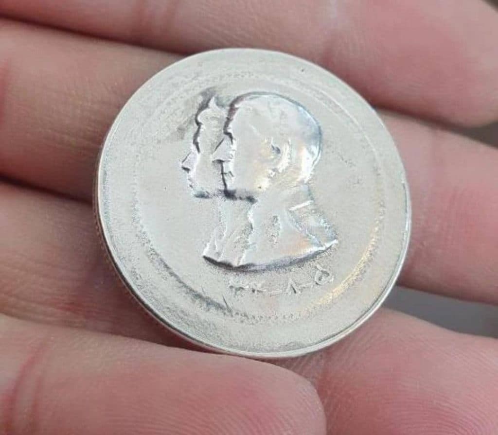 فروشگاه ساعت و اجناس کلکسیونی آرین واچ در بندر انزلی