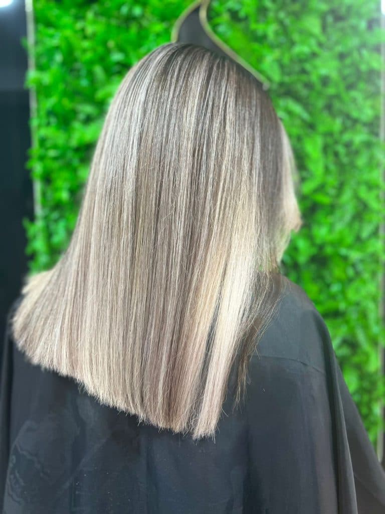 مرکز تخصصی رنگ لایت و کراتین احیا کیمیا در قزوین