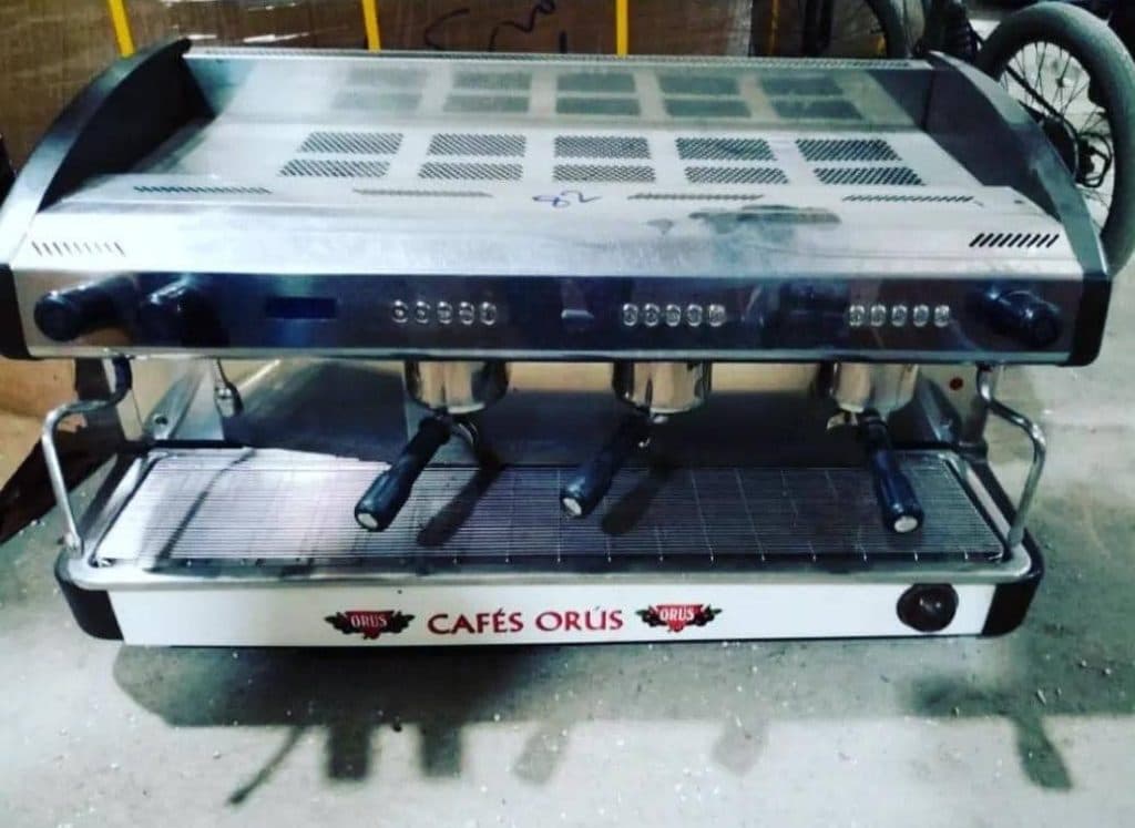 تولید و فروش آسیاب قهوه و تجهیزات کافه و قهوه ارغوان در اصفهان