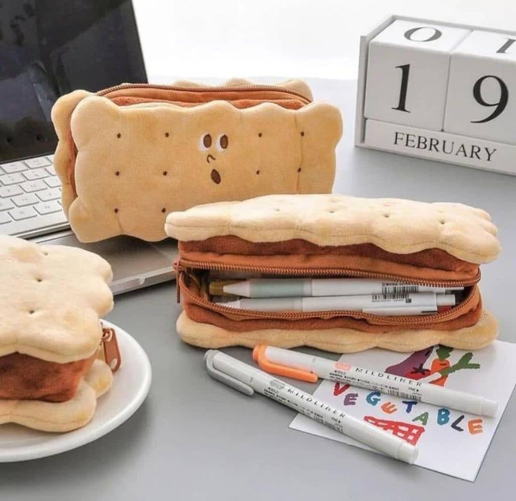 فروشگاه لوازم التحریر رنگی پنگی در پرند