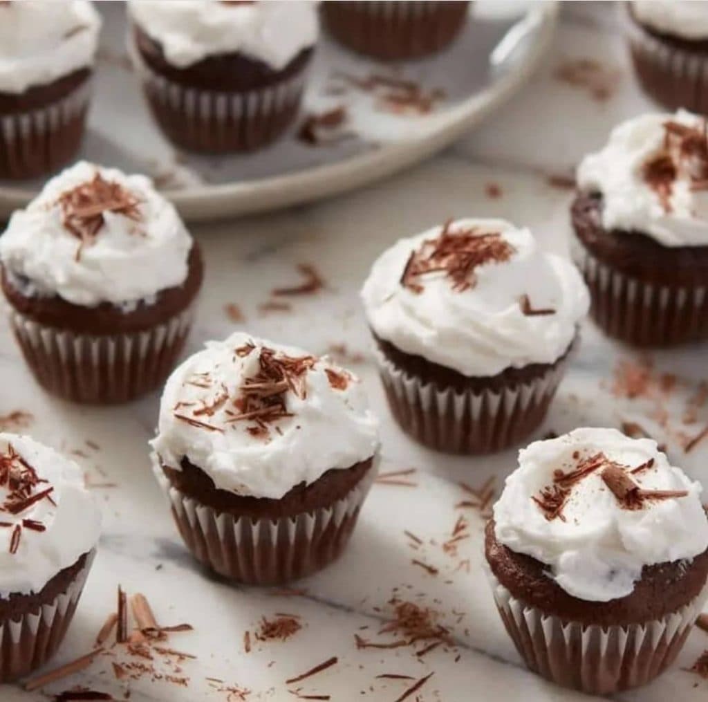 لوازم قنادی و ظروف یکبار مصرف خاطری در کرمانشاه