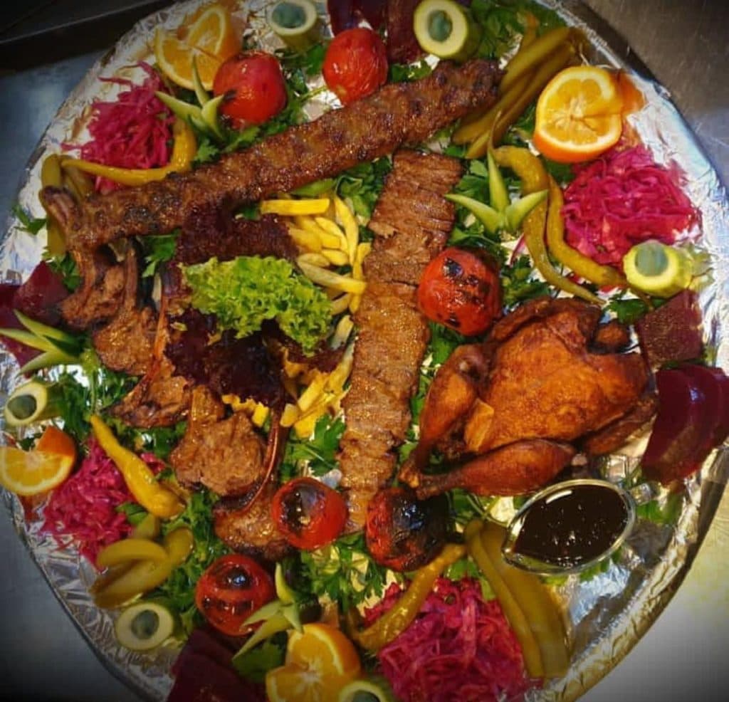 باغ رستوران برکه در کرج