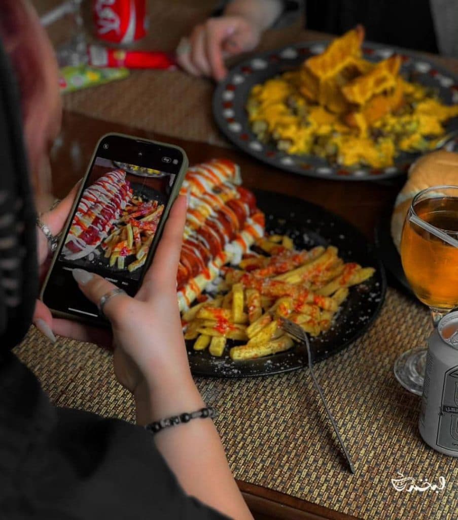 کافه فست فود و رستوران لبخند در ماهشهر خوزستان