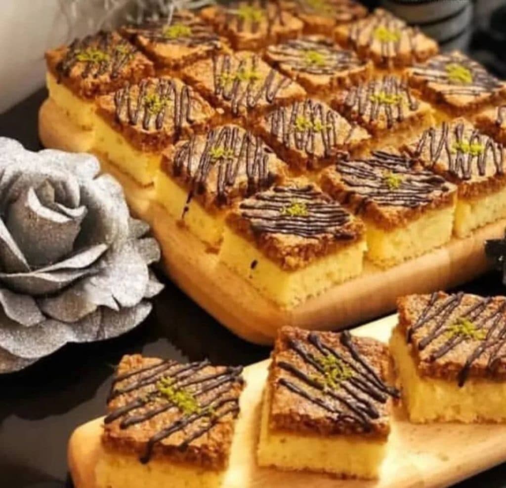 کیک خانگی و فینگرفود نیلای در تهران