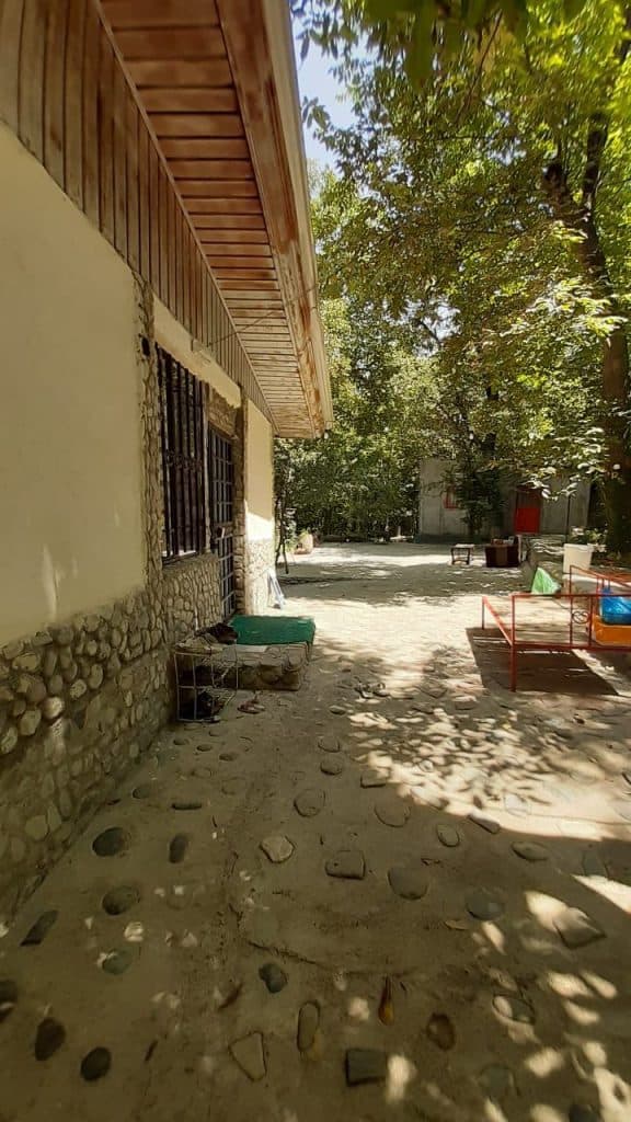 اقامتگاه بومگردی باغ جنگلی رضوانی در کردان کرج