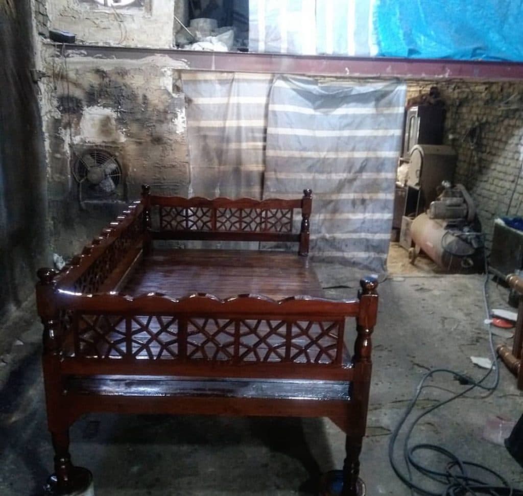 کارگاه رنگ چوب اسدی در یزد