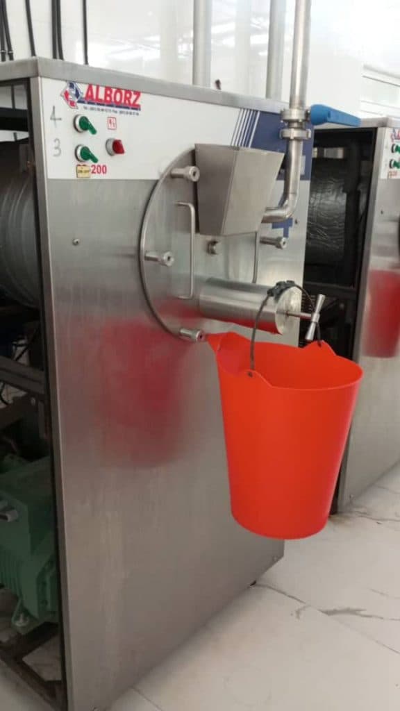 تعمیر دستگاه بستنی سازی قیفی سنتی یکسره دنیا سرویس در مشهد خراسان رضوی