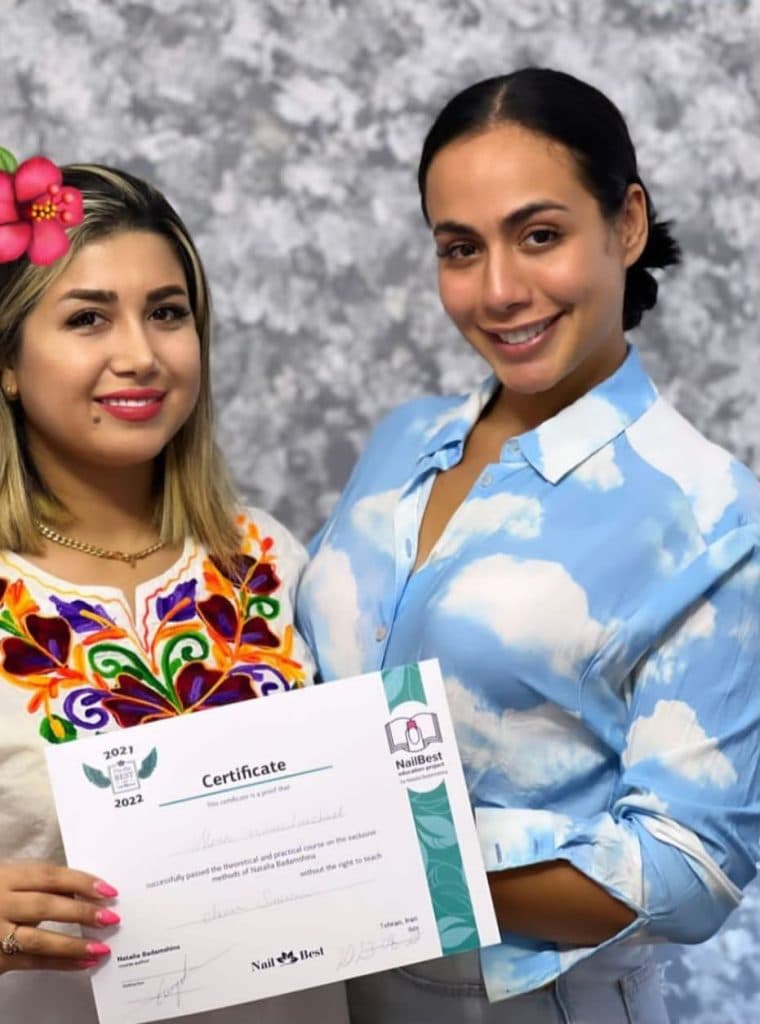 سالن زیبایی منا در لنگرود