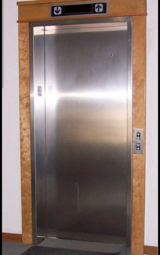 نصب تعمیر و بازسازی انواع آسانسور بهرامی در شیراز