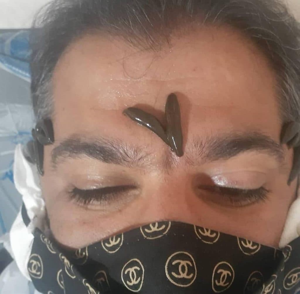 کلینیک زیبایی پوست مو و طب سنتی دکتر محمد رفیعی در شیراز