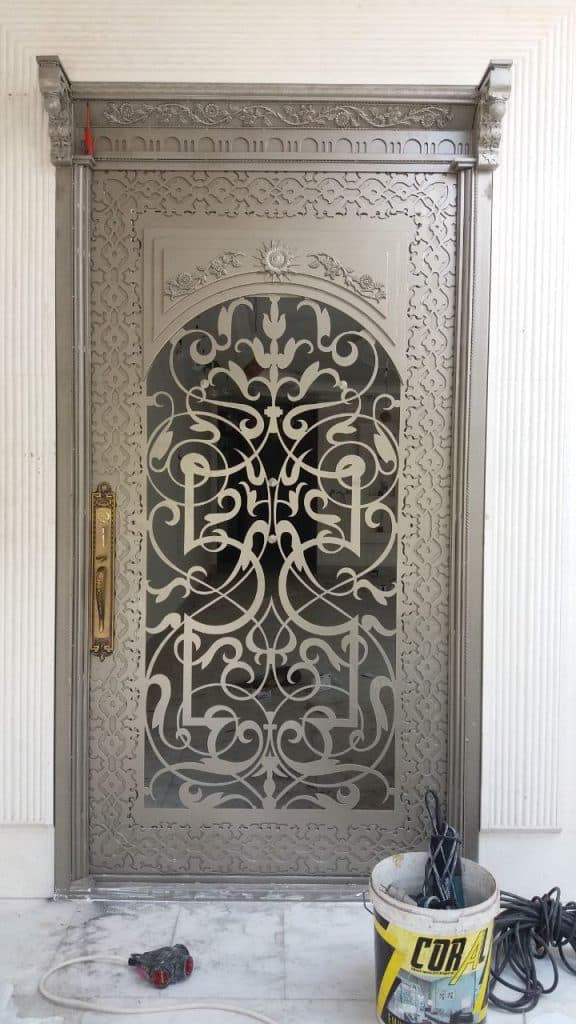 تولید و ساخت تمام سازه های فلزی قصر کورد در ساوه